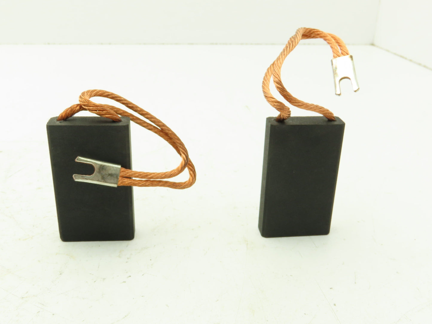 Helwig 11-501525-122-3-04 T41 Carbon Motor Brushes 1/2x1-1/2x2-1/2" Lot of 2