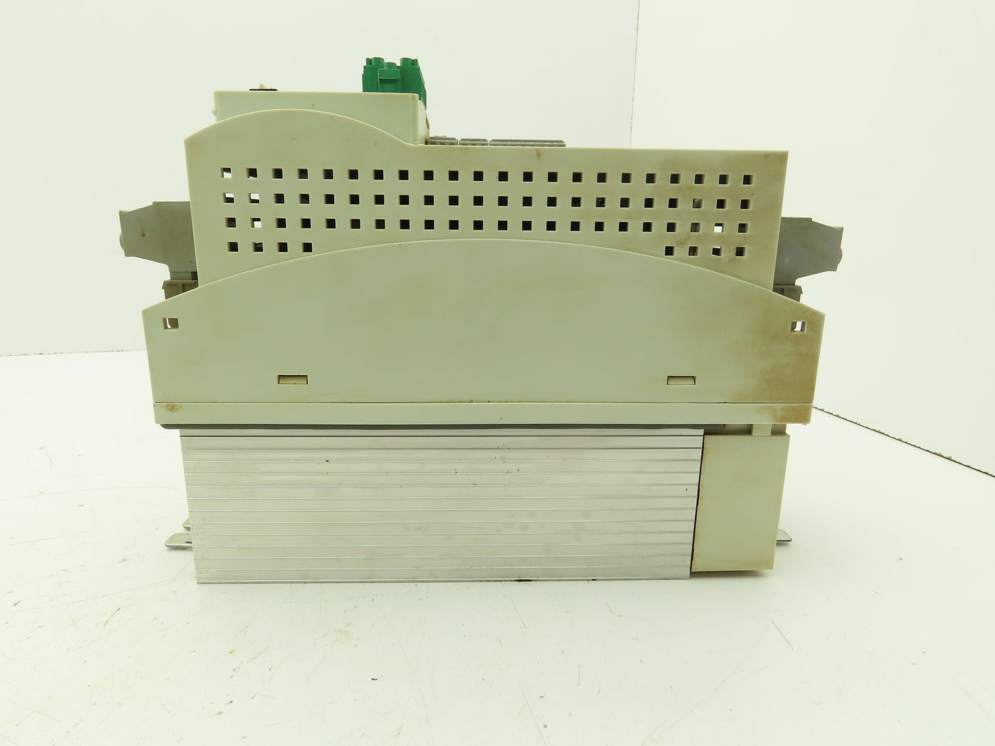 Lenze ECSEP016C4B ECS Servo Drive 16 Amp 3 Ph 480V DeviceNet 2175