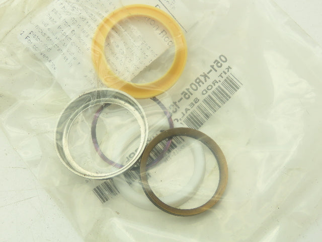 Miller 051-KR015-138 Cylinder Piston Rod Seal And Bushing 1-3/8 Dia Bolted