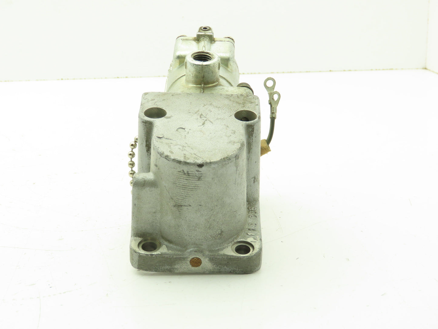 Parker KO65 Pilot Solenoid Valve 3 Way 120VDC Attached To A 3-1/2" Manifold