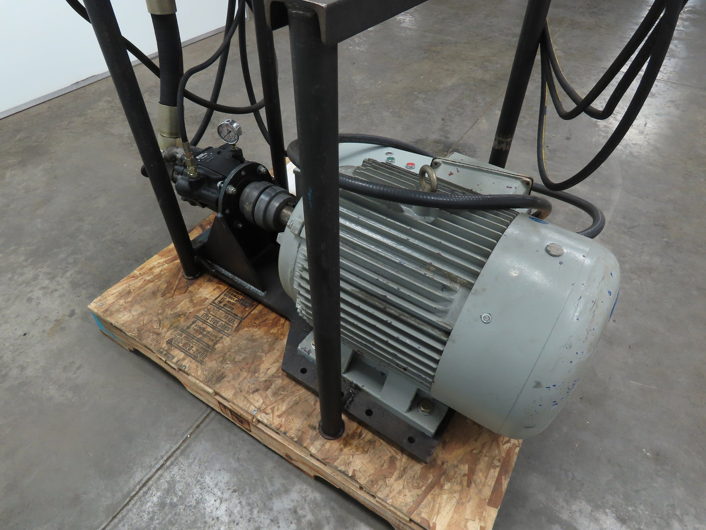 Sauer Danfoss Hydraulic Power Unit 575V 3Ph 50 Hp 45 GPM 2500 PSI 1185RPM