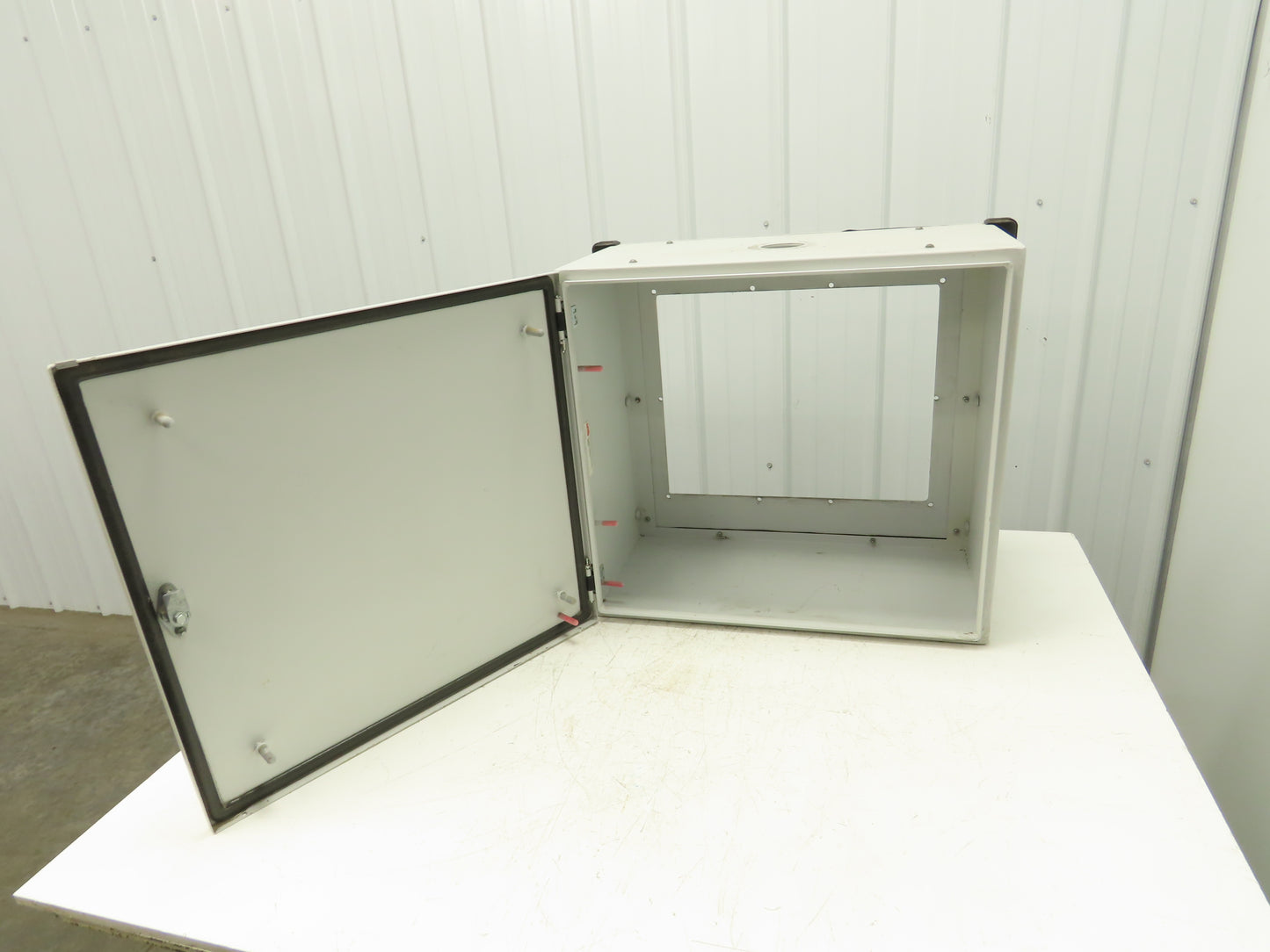 Hoffman CP556030 Concept Electrical Enclosure HMI Black Handle 550x600x300mm