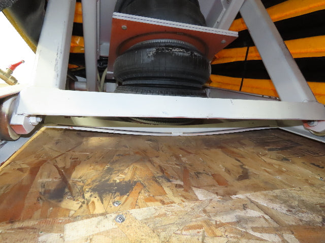 Omni Ergonomics Air Pneumatic Scissor Lift Table 2700LBS 33x43" Top 25° Tilt