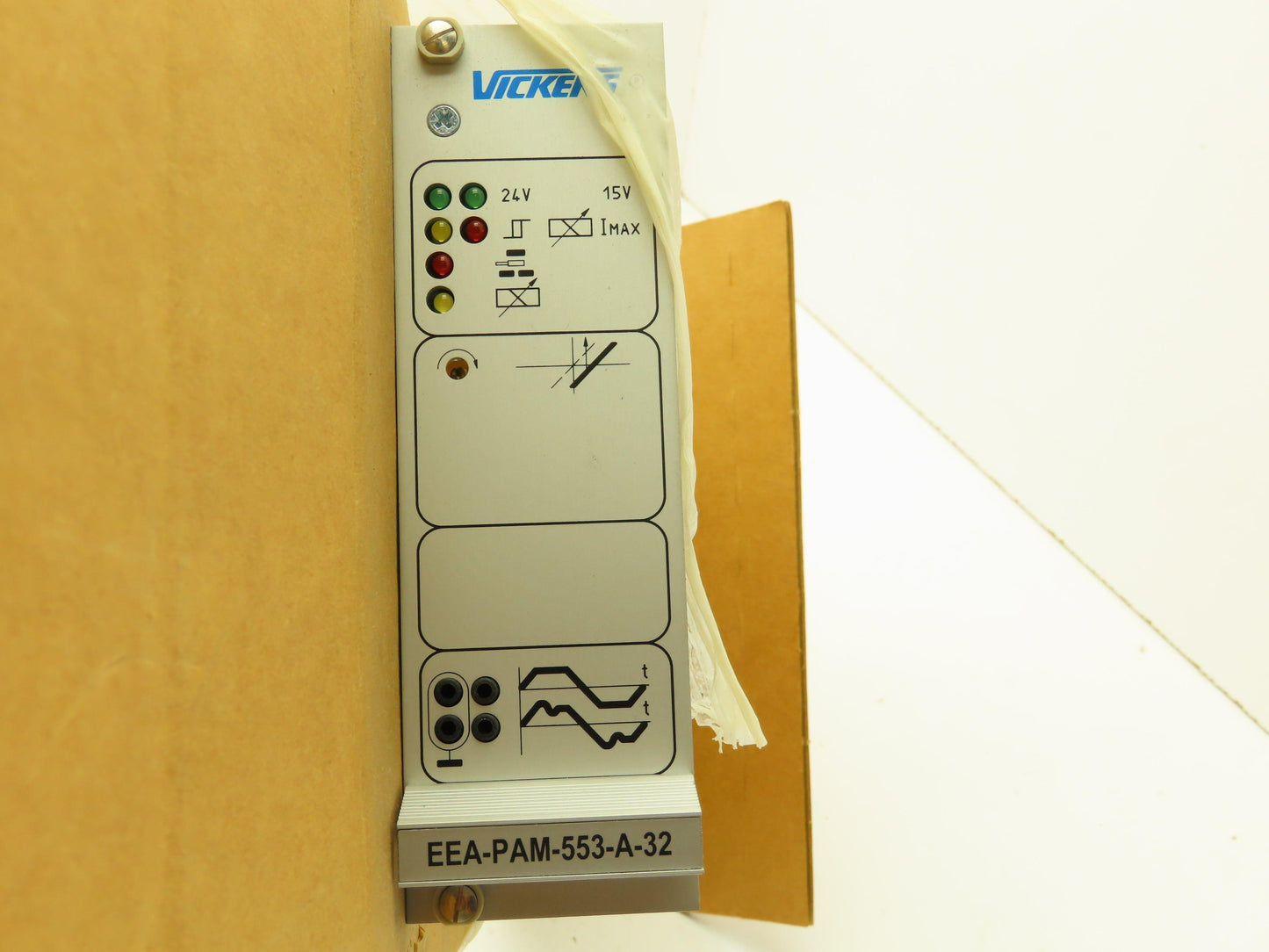 Vickers EEA-PAM-553-A-32 Eaton Proportional Valve Power Amplifier Card Module