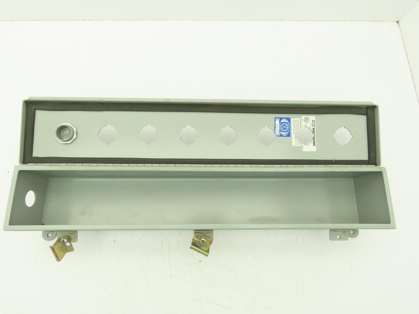 Wiegmann T4424CH Electrical Enclosure Wire Trough 4x4x24" 30mm Pushbutton Holes