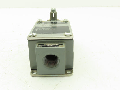Square D L300WNS2M26 Limit Switch 600V 12A Type L 1/2" NPT Connection Type