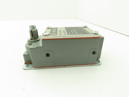 Square D HL1000WS2M2 Limit Switch 600V 20A Type L 1/2" NPT Connection