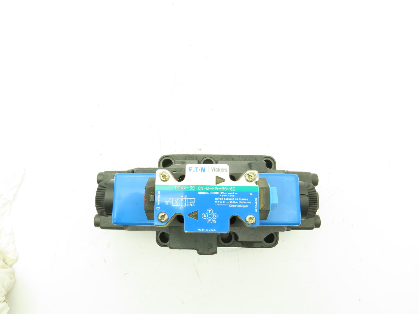 Vickers DG5V-8-S-2N-T-M-FW-B-10 Directional Control Solenoid Valve 120V DG4V-3S