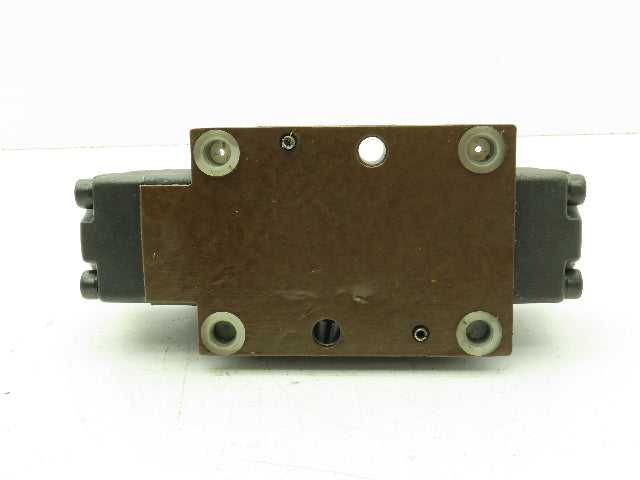 Vickers DG5V-8-S-2N-T-M-FW-B-10 Directional Control Solenoid Valve 120V DG4V-3S