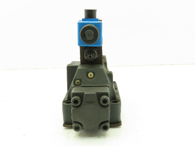 Vickers DG5S-8-2C-T-M-FW-B5-30 Directional Control Solenoid Valve 120V DG4V-3S