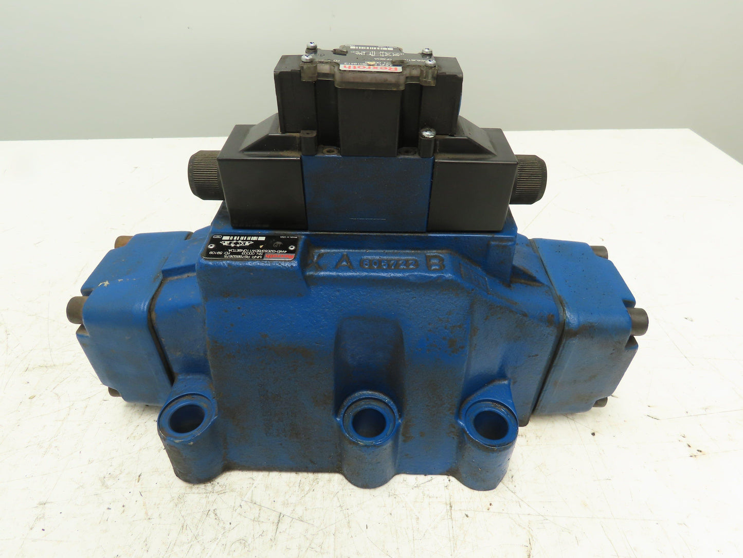 Rexroth 4WEH32E63/6EW110N9ETDA Directional Solenoid Valve 120V 4WE6J61/EW110N9DA