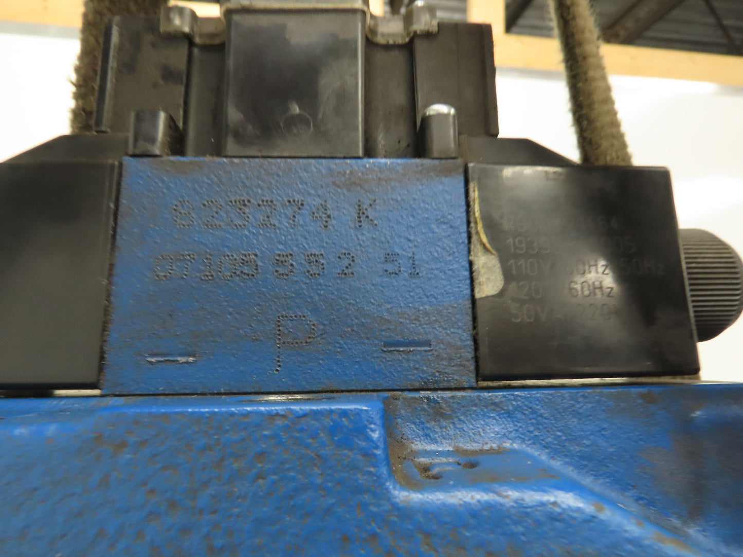 Rexroth 4WEH32E63/6EW110N9ETDA Directional Solenoid Valve 120V 4WE6J61/EW110N9DA