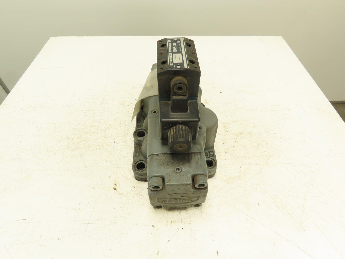 Bosch Racine 9810 234 505 Directional Control Solenoid Valve 115V