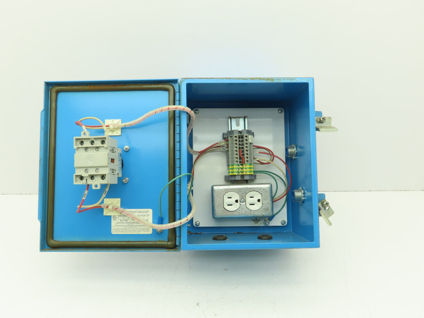 Saginaw SCE-10086CHNF Electrical Enclosure Wall Mount Continuous Hinged  10x8x6"