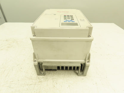 Allen Bradley 20AD011C3AYYAEC0 Powerflex 70 AC Drive VFD 480V 7.5Hp 11A IP66