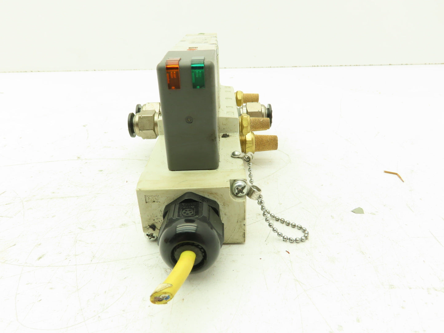 SMC VQC4200-51 Pneumatic Solenoid Valve 2-Pos 5-Port Base 24VDC