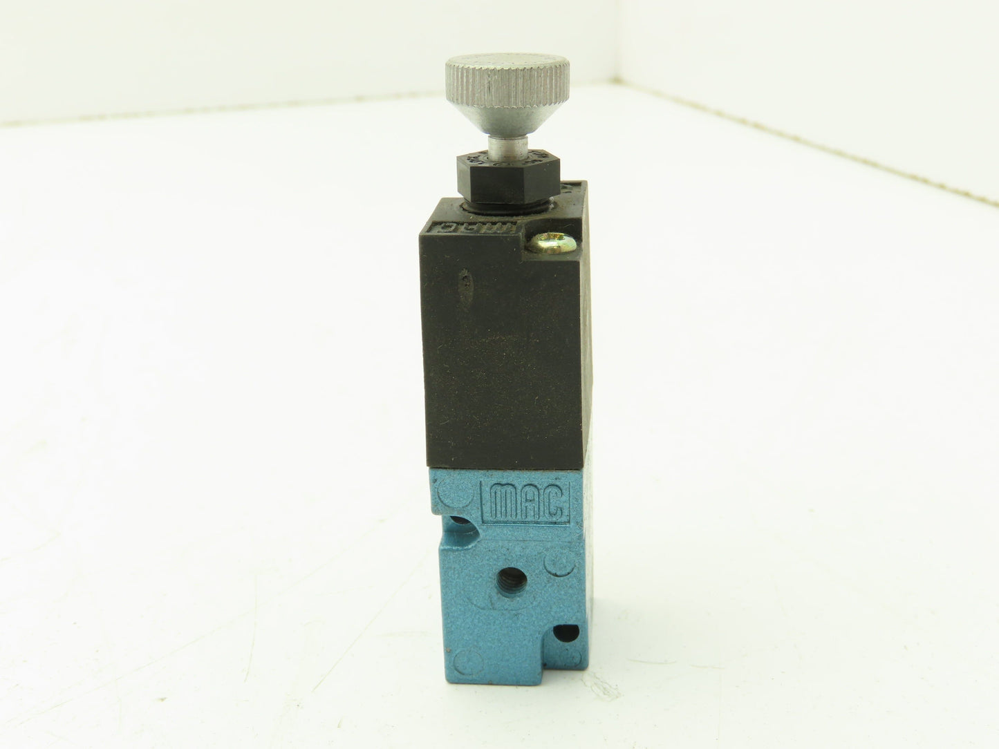 MAC DP3A-DJAP-4DG1 Pneumatic Solenoid Valve 110/120V