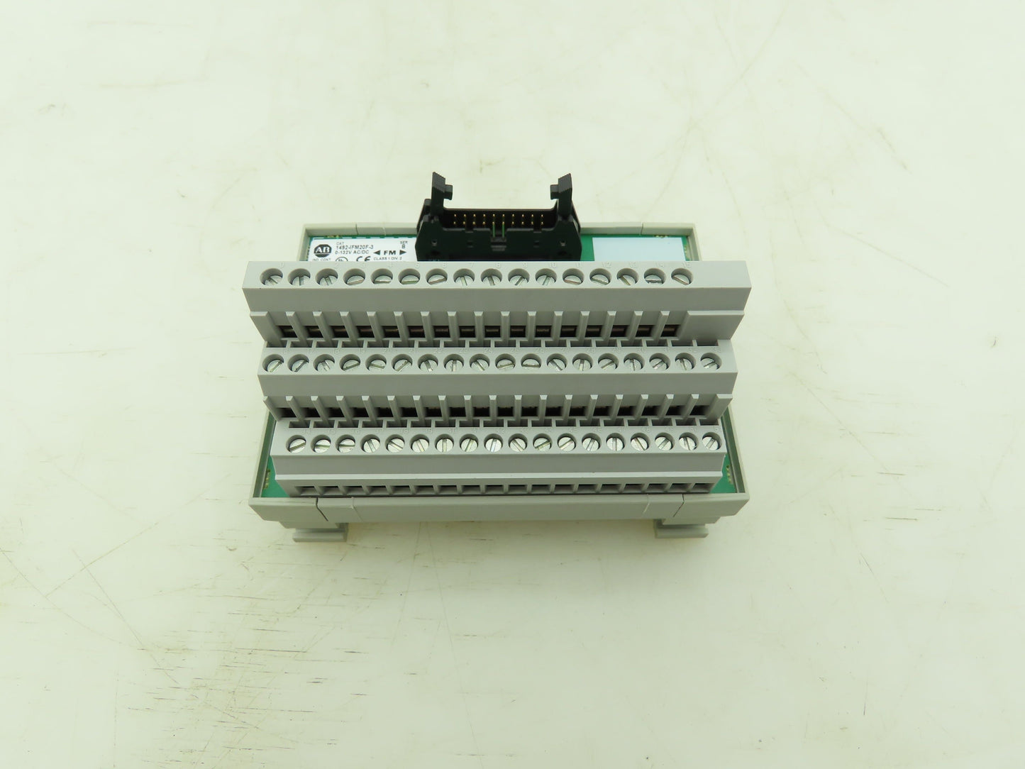 Allen Bradley 1492-IFM20F-3 Digital Input Breakout Module Ser B 0-132V AC/DC