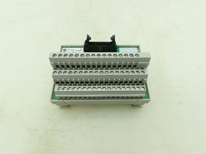 Allen Bradley 1492-IFM20F-3 Digital Input Breakout Module Ser B 0-132V AC/DC