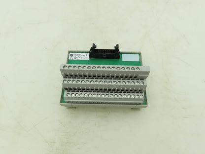 Allen Bradley 1492-IFM20F-3 Digital Input Breakout Module Ser B 0-132V AC/DC