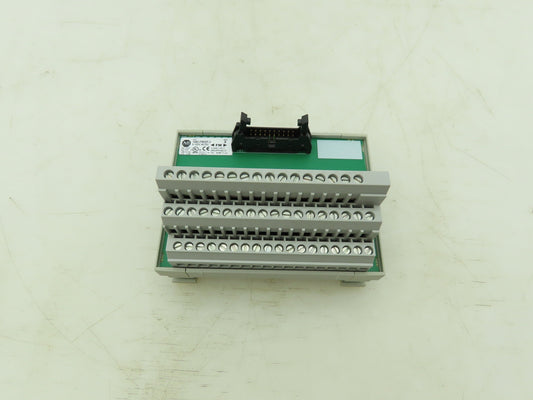 Allen Bradley 1492-IFM20F-3 Digital Input Breakout Module Ser B 0-132V AC/DC