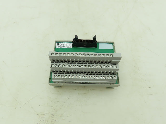 Allen Bradley 1492-IFM20F-3 Digital Input Breakout Module Ser B 0-132V AC/DC