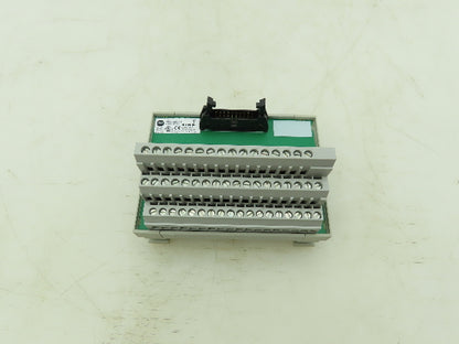 Allen Bradley 1492-IFM20F-3 Digital Input Breakout Module Ser B 0-132V AC/DC