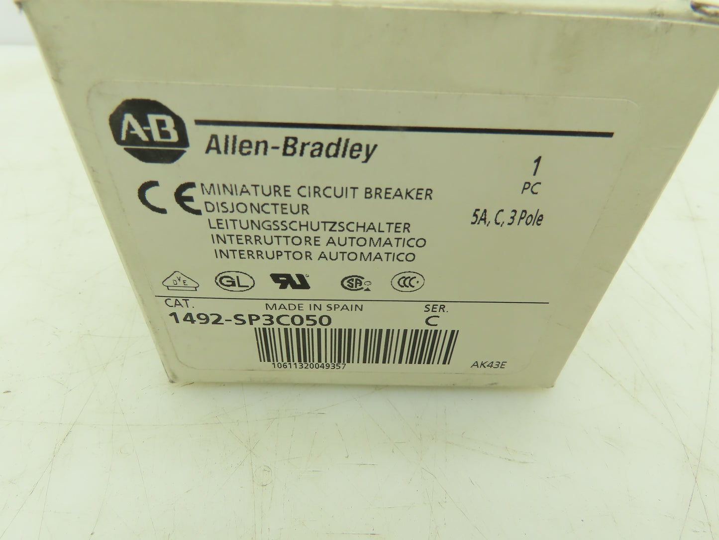 Allen Bradley 1492-SP3C050 Circuit Breaker 3 Pole 5A 480/277V Ser C