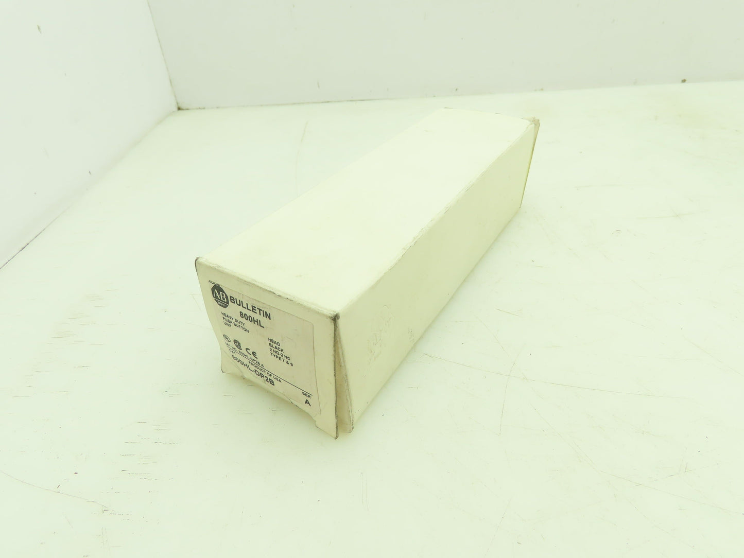 Allen Bradley 800HL-DP2B Mushroom Head Push Button Type 7 & 9 Ser A 2 NO 2 NC