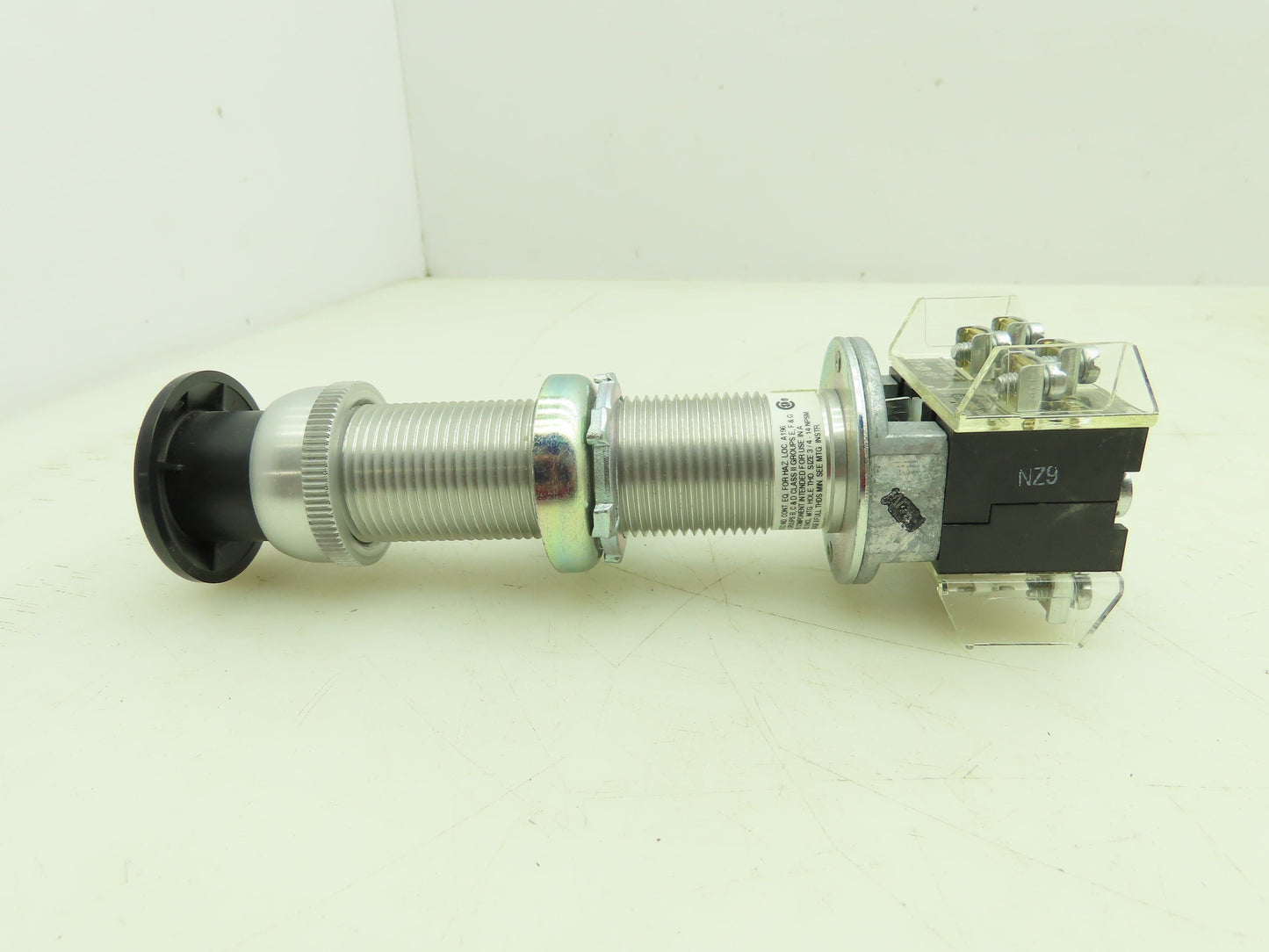 Allen Bradley 800HL-DP2B Mushroom Head Push Button Type 7 & 9 Ser A 2 NO 2 NC