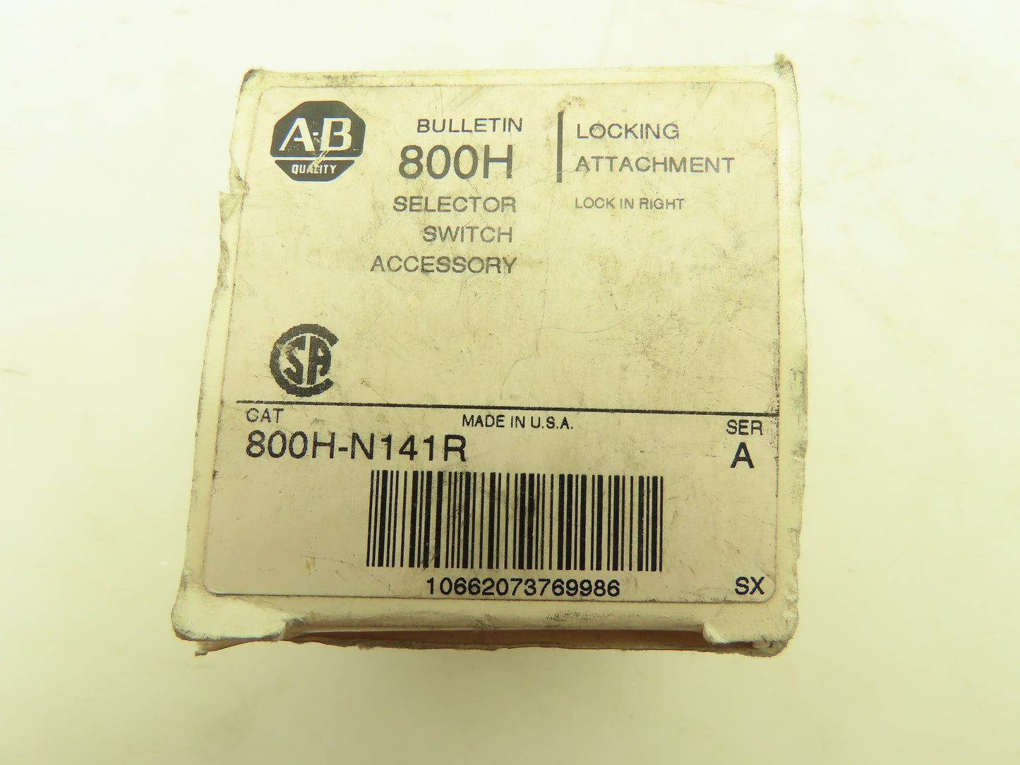 Allen Bradley 800H-N141R Selector Switch With Padlock Guard 2-3 Position Ser A