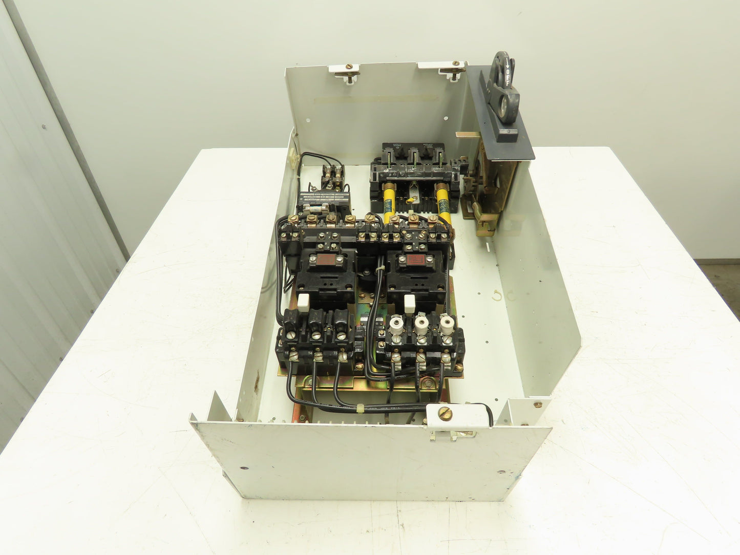 Allen Bradley Sz 1 Reversing Starter 10Hp 30A Fusible Disconnect Switch 460V 3PH