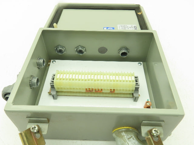 Wiegmann B100804CH 10x8x4" Steel Electrical Enclosure w/Terminal Blocks 9080 GM6