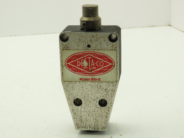 Destaco 800-E Pneumatic Retractor Hold-Down Clamp