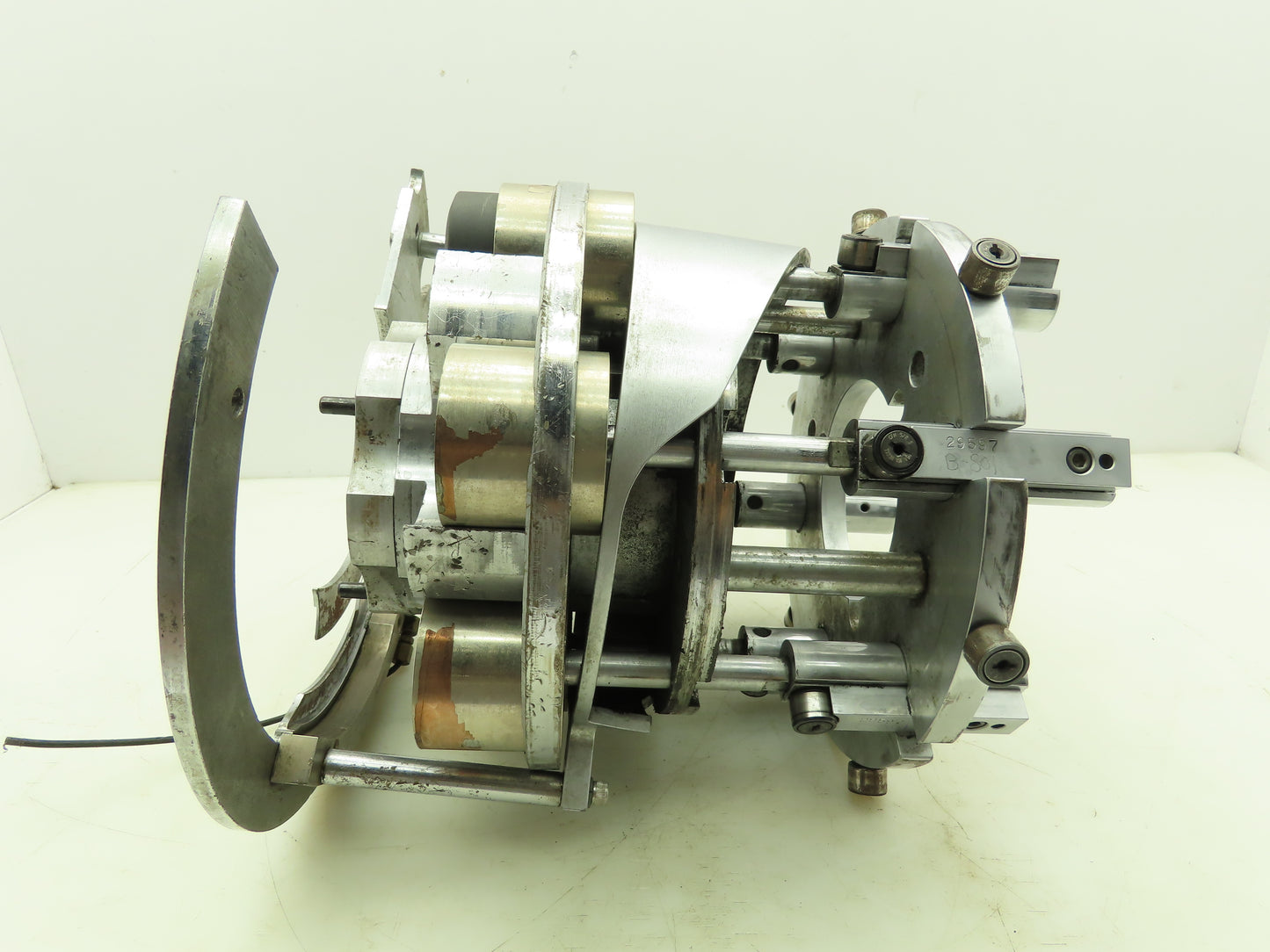 Rotary Chuck Aerosol Can Capper Spray Can Capping System 2x2" Top 6 Position