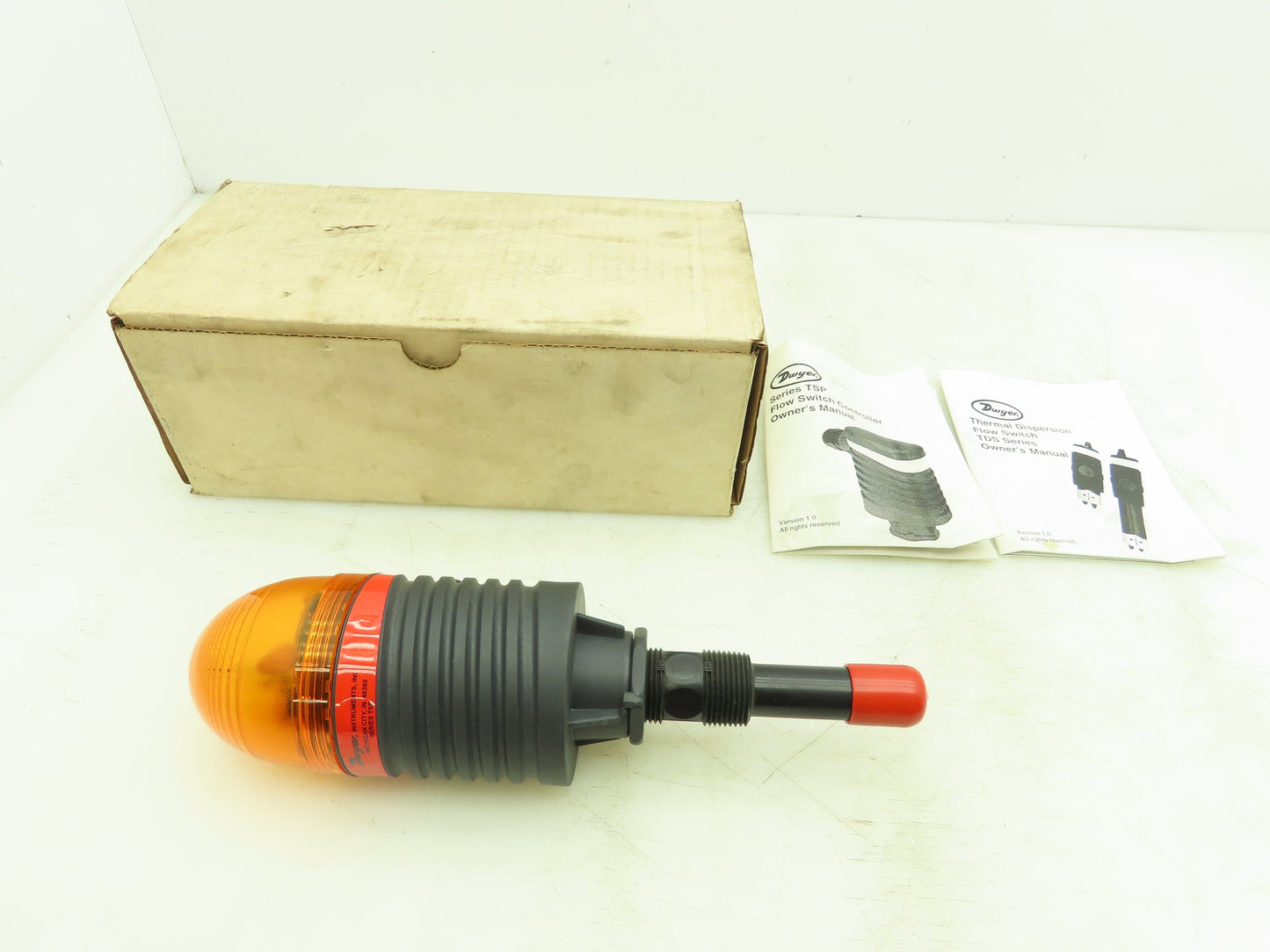 Dwyer TSP120S Liquid Flow Controller Series TSP 240VDC 0.25A 50-60Hz