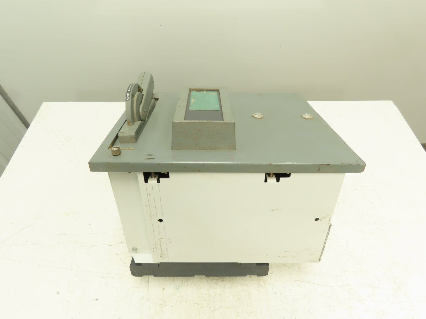 Allen Bradley 2112B-BAB-4R-6G-24-106 MCC Bucket Motor Starter 10Hp 480V 3Ph Sz 1