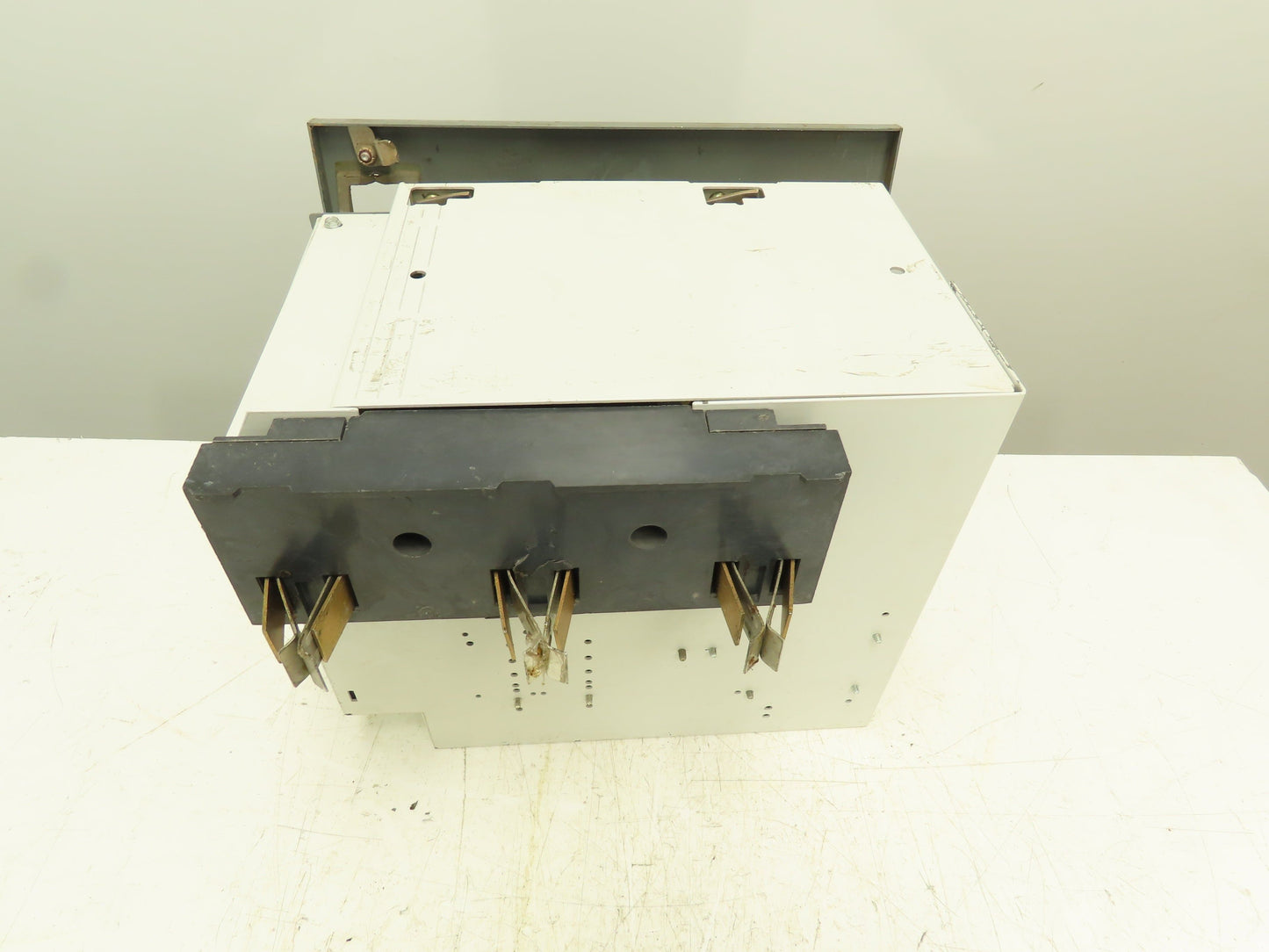 Allen Bradley 2112B-BAB-4R-6G-24-106 MCC Bucket Motor Starter 10Hp 480V 3Ph Sz 1