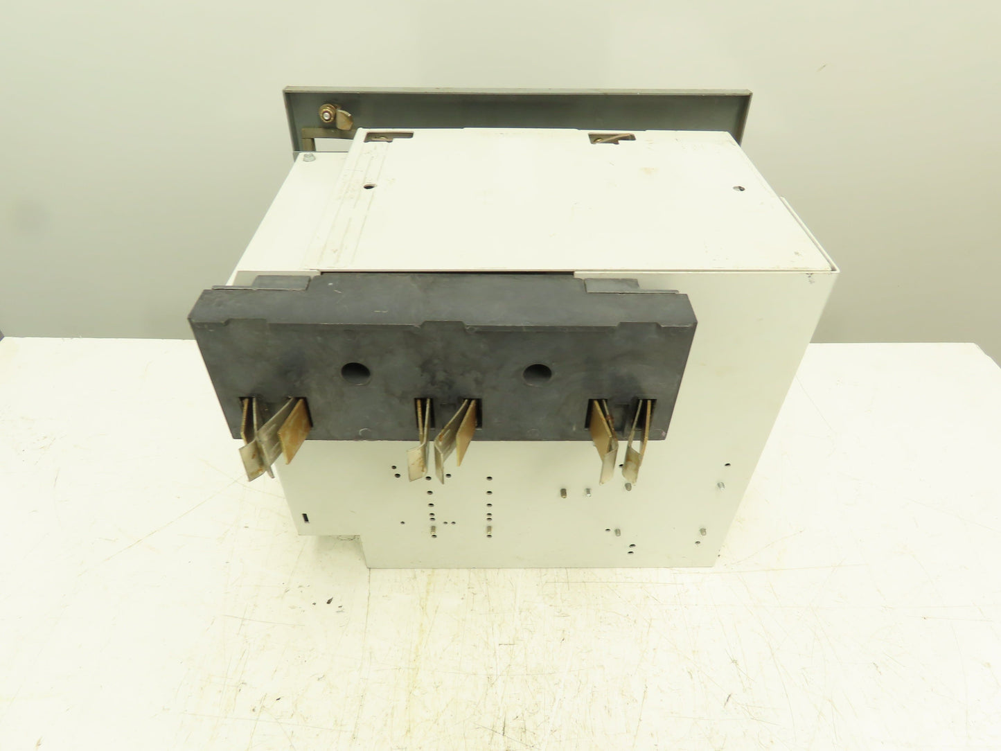 Allen Bradley 2112B-BAB-4R-6G-24-106 MCC Bucket Motor Starter 10Hp 480V 3Ph Sz 1