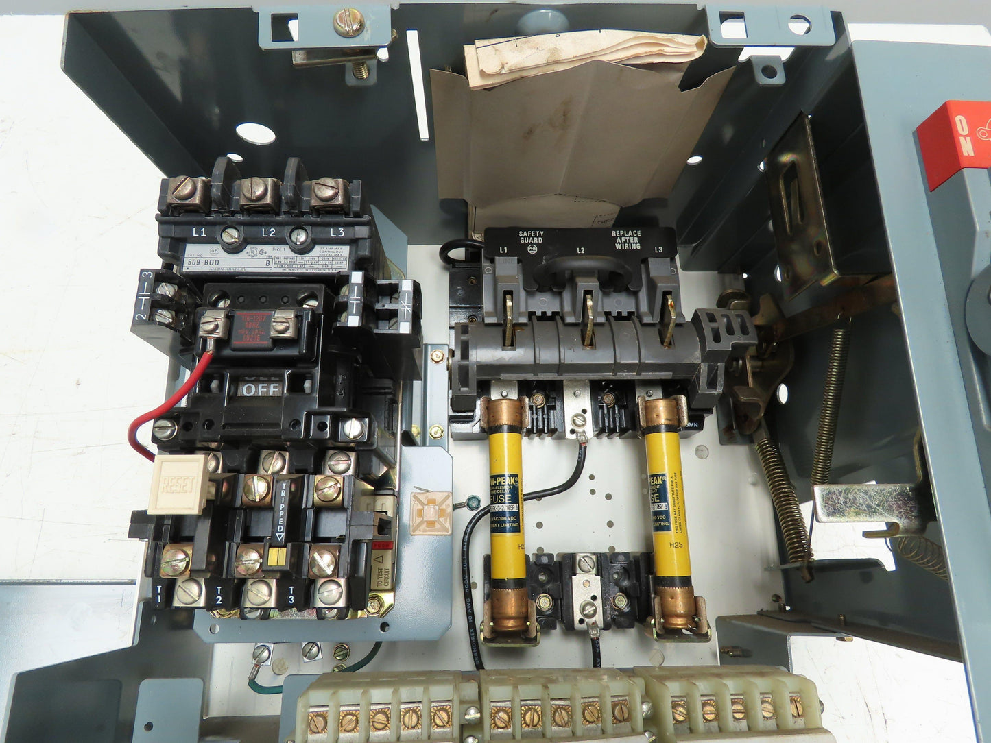 Allen Bradley YUM728219/1AK MCC Bucket Motor Starter 10Hp 480V 3Ph Sz 1