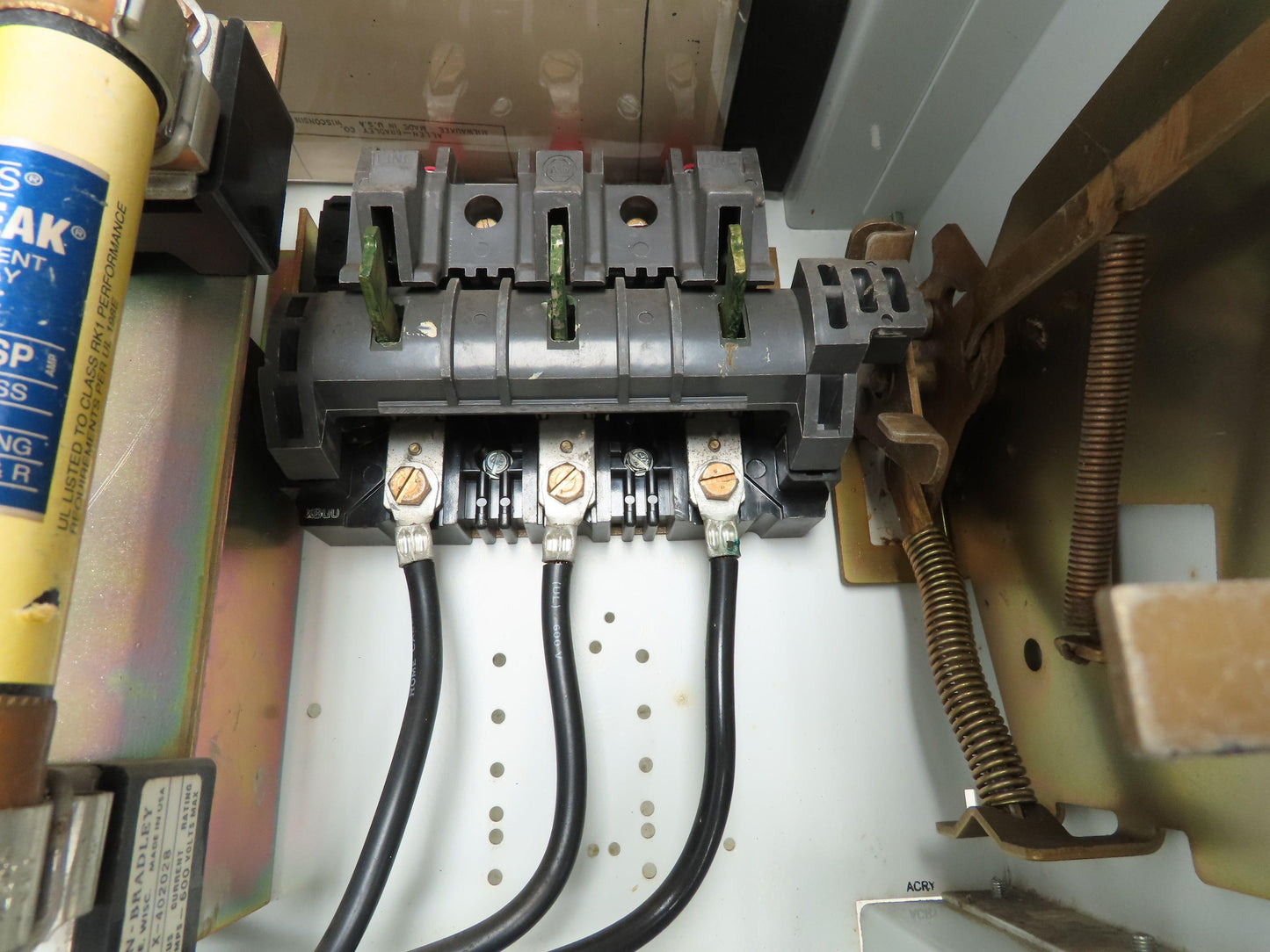 Allen Bradley 2194DF MCC Bucket 60 Amp Disconnect Switch 3 Pole 600V