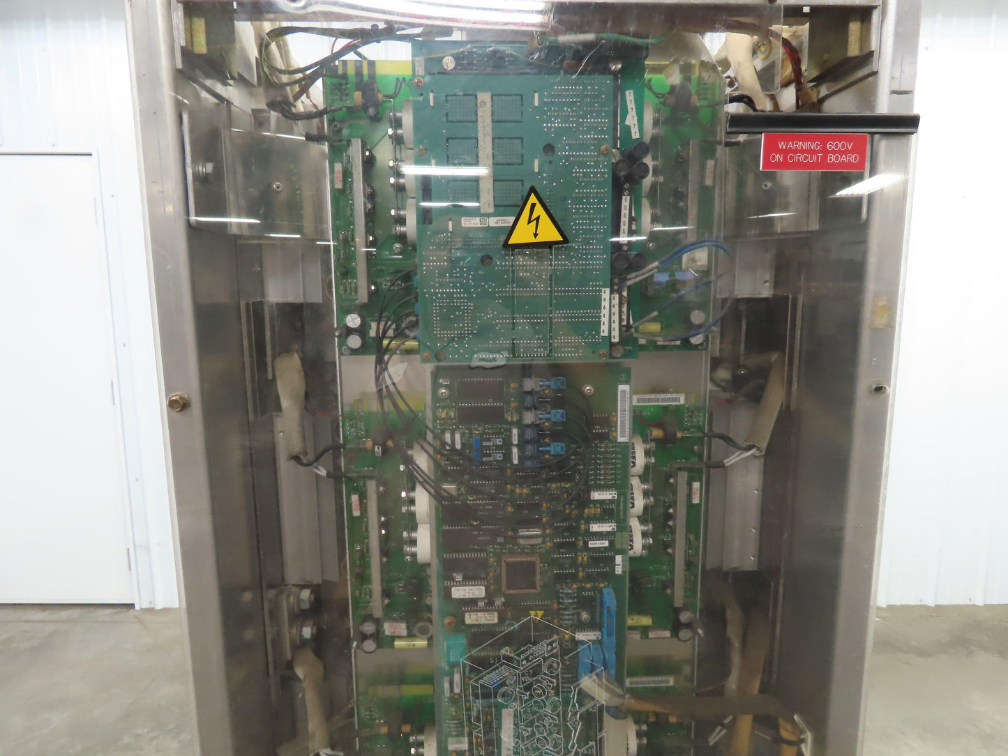 Stromberg SAFUI 870F576 ABB Invertor Drive VFD 575V 500Hp 870KVA