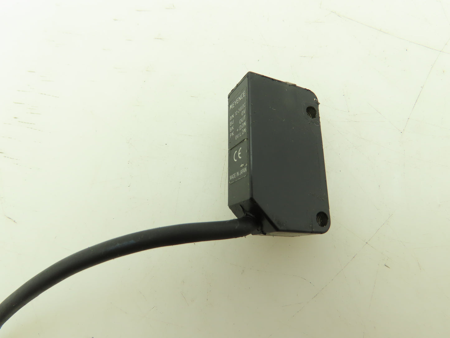 Keyence PZ-M31 Proximity Switch Sensor 12-24VDC Lot of 2