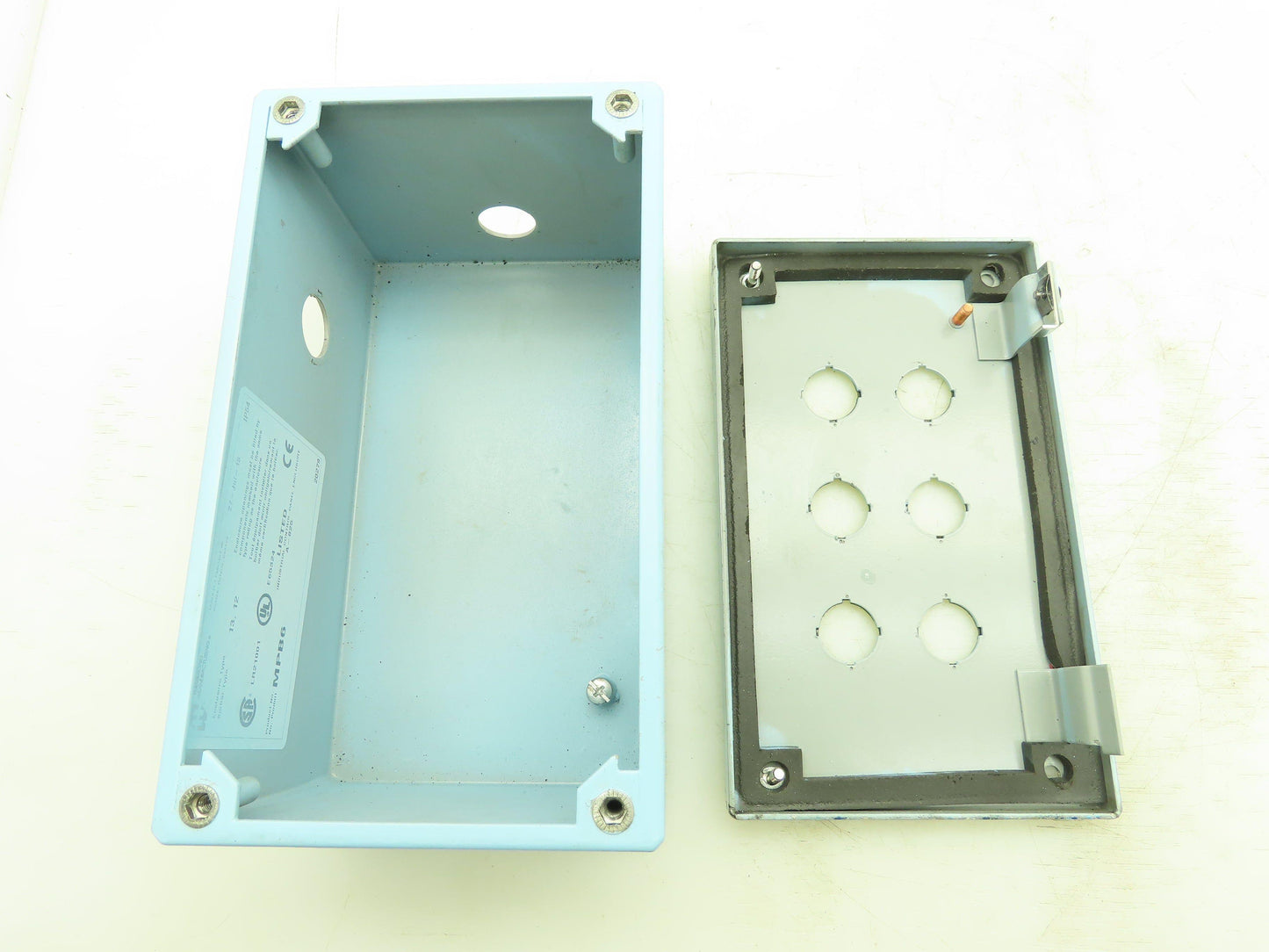 Hammond MPB6 Pushbutton 6 Hole Enclosure Nema 12-13 Type 12 8.5"H 5"W 4.25"D