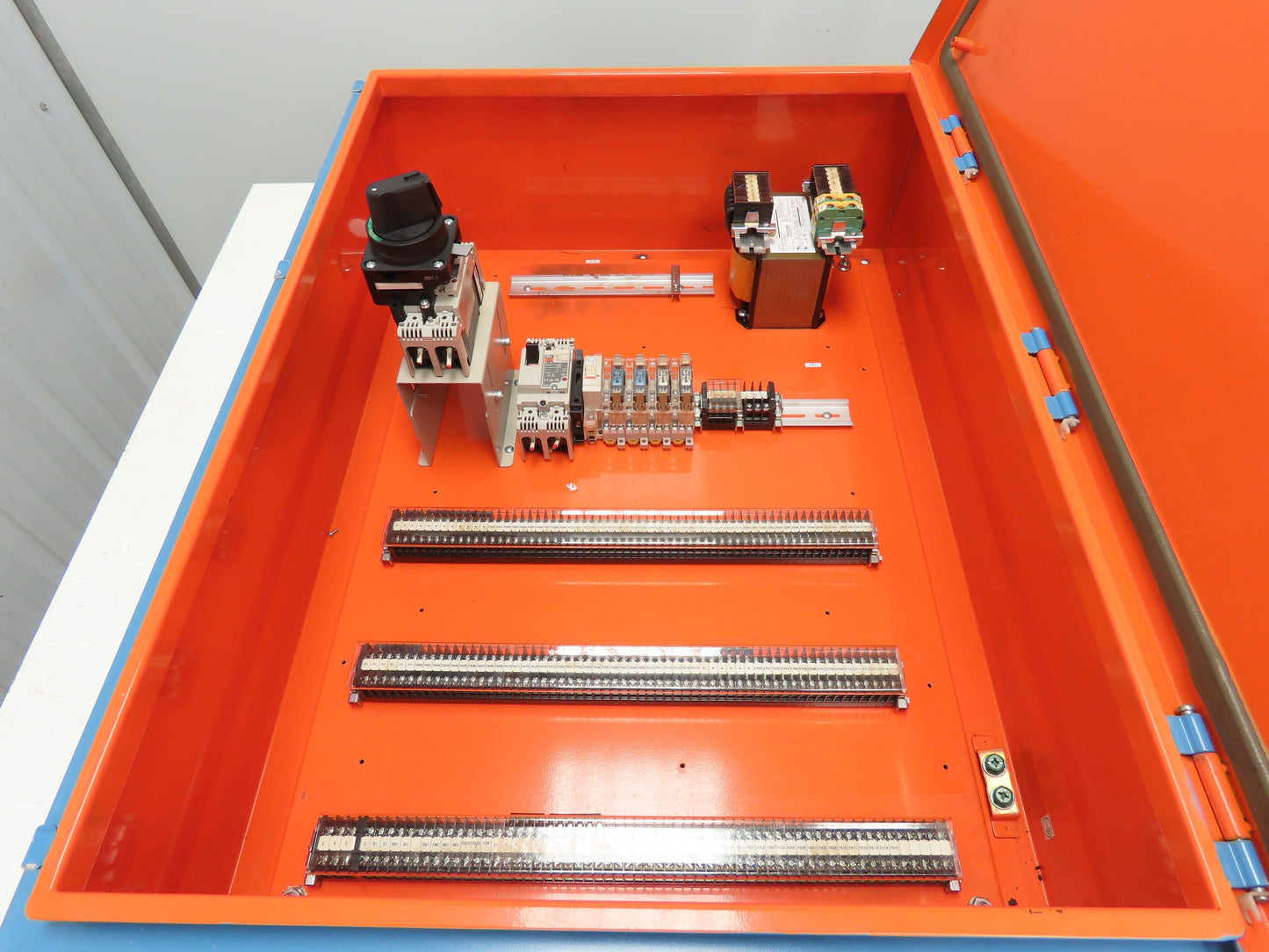 Electrical Enclosure Cabinet 10A Disconnect Switch w/Backplate 600x240x88mm