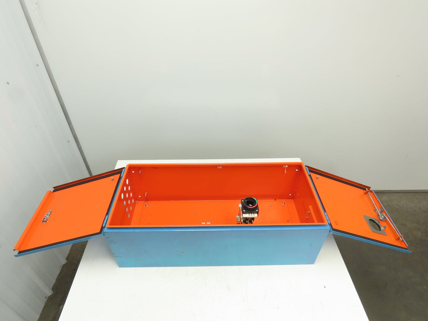 Electrical Enclosure Dual Door Cabinet 895mm H 400mm W 280mm D