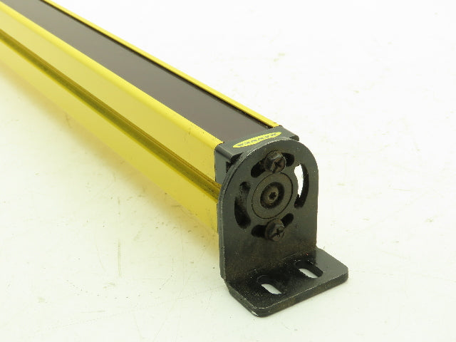 Banner SLSR30-900P8 EZ-SCREEN LP Safety Light Curtain Receiver 24VDC IP65