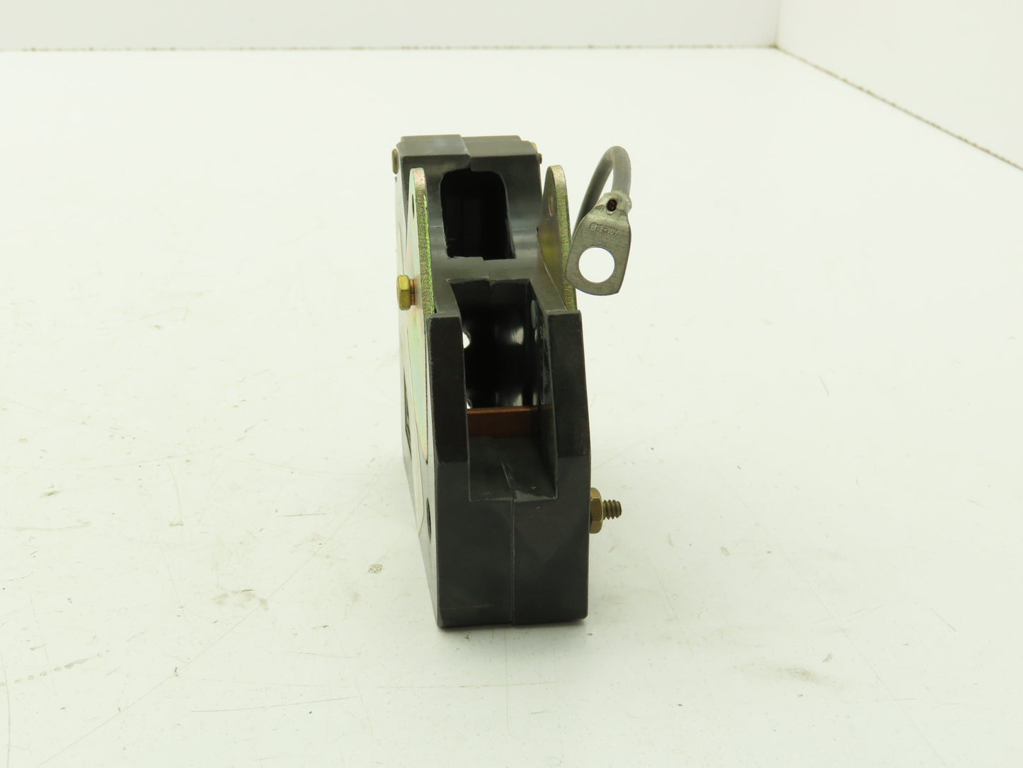 Square D 51016-221-50 Hubbell Line Arc Single Pole Contactor Arc Shield Chute