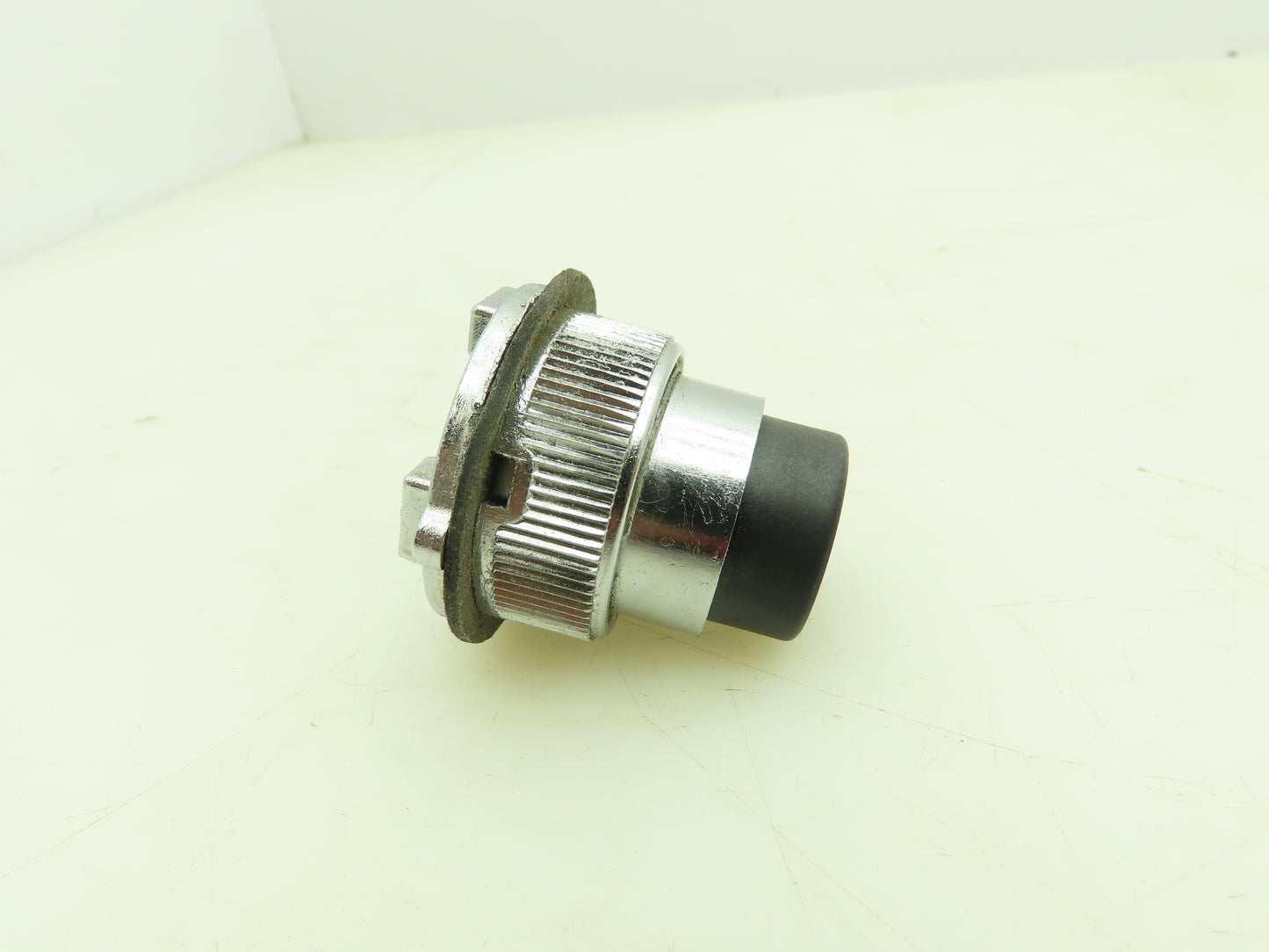 Homewood Products OT1C1 Pushbutton Operator No Shroud 30MM Black Lot Of 3