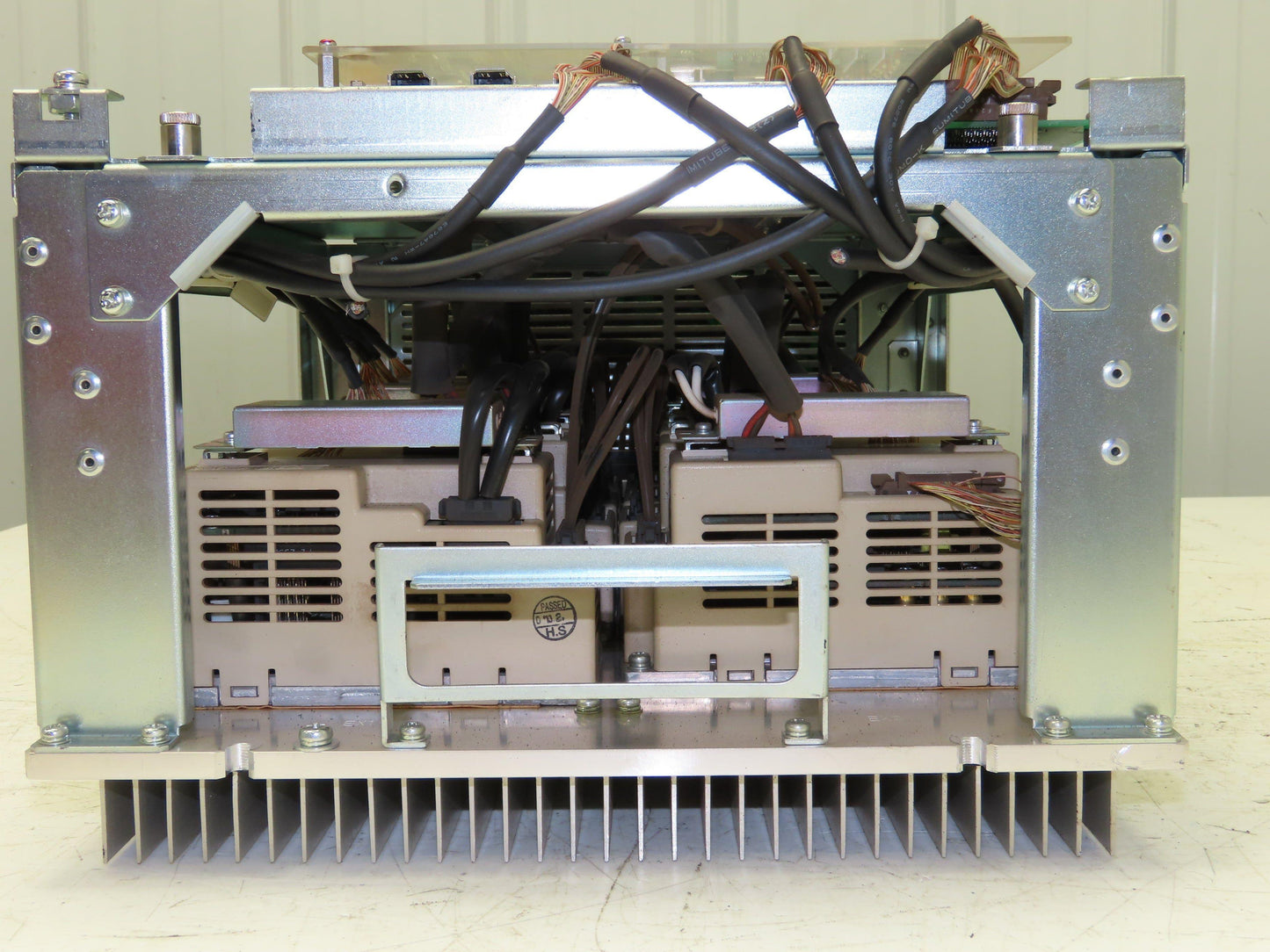 Yaskawa SRDA-MH20 Servo Pack JZRCR-YSV03-33 Servo Driver Controller